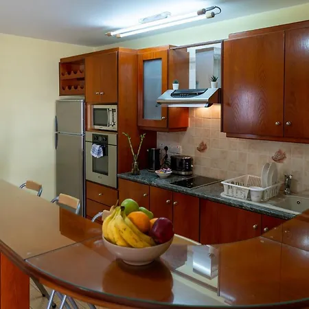 Apartment Gold Feathers *