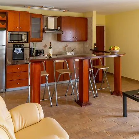 Gold Feathers Apartment Agia Napa